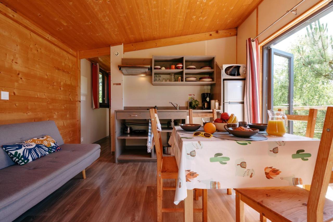 Maeva Respire Cottage De Broceliande Caro  エクステリア 写真